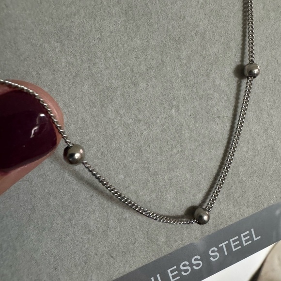 Beya accesories | Silver Beaded Chain Necklace - Picture 2 of 7